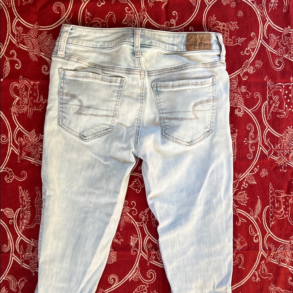 American Eagle Outfitters Women's Dark Blue and Light Jean bundle size 2 - Picture 13 of 13